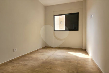 Apartamento para alugar com 2 quartos, sendo 1 suíte, em Jardim Carambeí, São Roque, SP