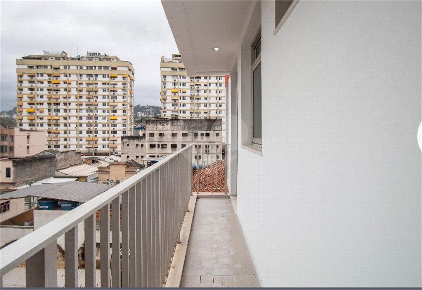 Apartamento à venda com 3 quartos, sendo 2 suítes, em Rio Comprido, Rio de Janeiro, RJ