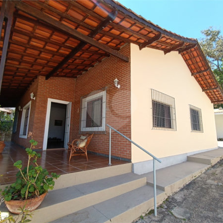 Casa para alugar com 3 quartos, sendo 1 suíte,  em Esplanada Mendes Moraes, São Roque, SP