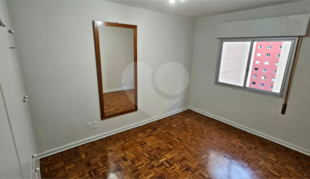 Apartamento à venda com 3 quartos, sendo 1 suíte,  em Itaim Bibi, São Paulo, SP