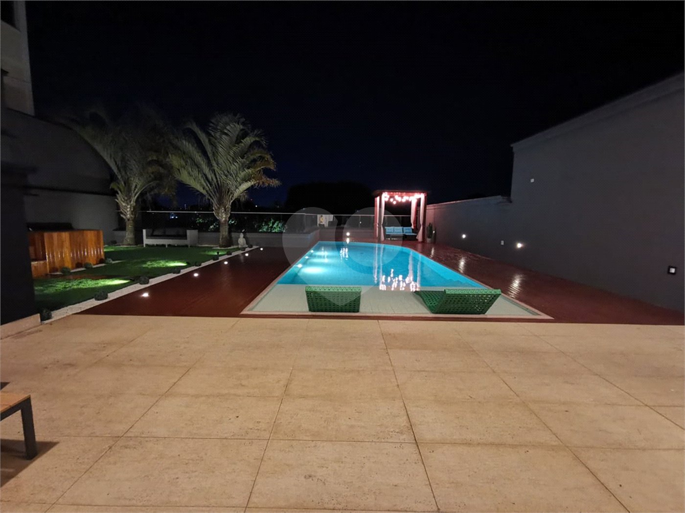 Casa à venda ou para alugar com 4 suítes em Parque dos Príncipes, São Paulo, SP