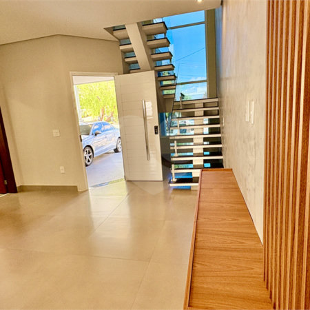 Casa à venda com 4 quartos, sendo 1 suíte,  no condomínio Villagio Milano, Sorocaba - SP