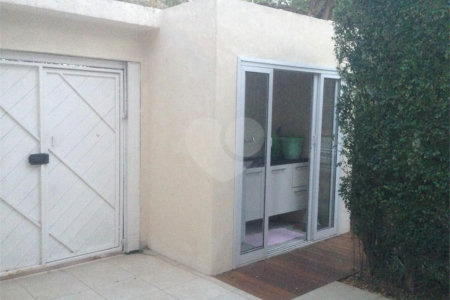 Sobrado à venda com 4 quartos, sendo 1 suíte, em Jardim Novo Mundo, São Paulo, SP