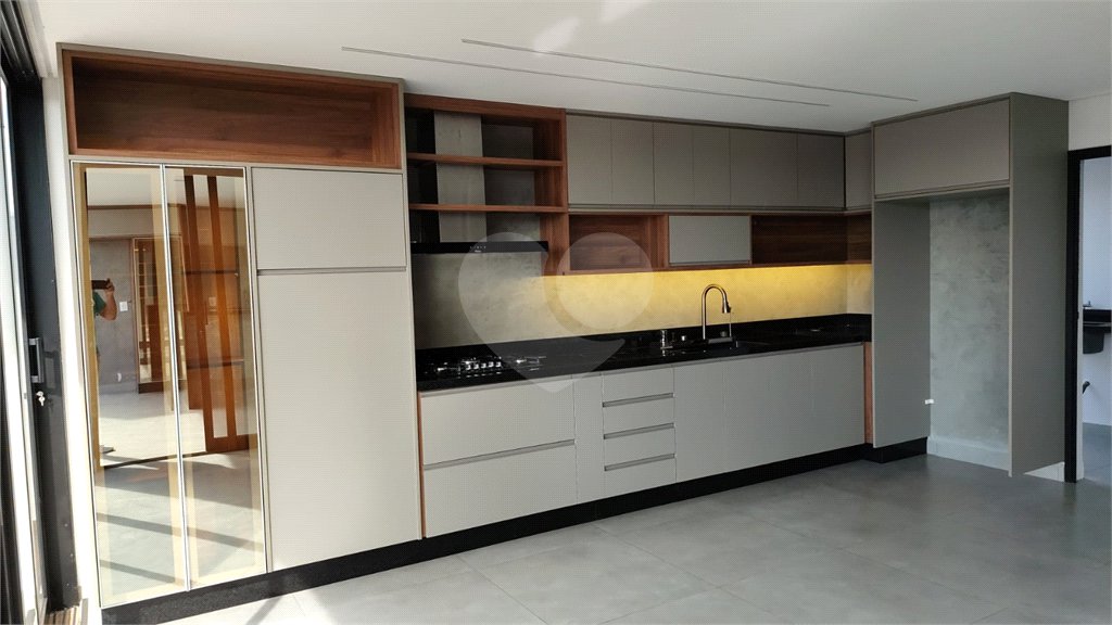 Casa à venda com 4 quartos, sendo 3 suítes,  no condomínio Residencial Golden Ville, Itapetininga - SP