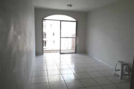Apartamento à venda com 3 quartos em Vila Suzana, São Paulo, SP