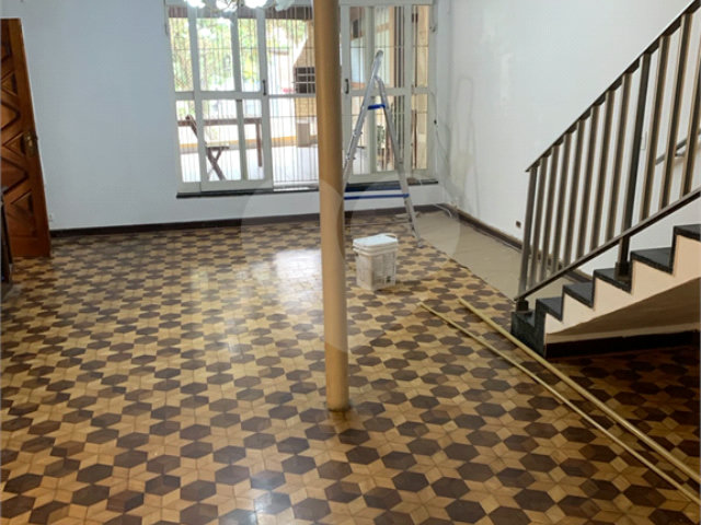 Sobrado à venda com 3 quartos, sendo 1 suíte,  em Santana, São Paulo, SP