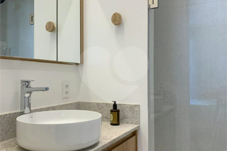 Duplex à venda com 2 suítes em Jardim Londrina, São Paulo, SP