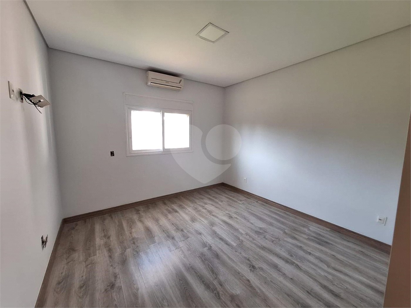 Casa em condomínio à venda com 3 suítes em Terras de Santa Teresa, Itupeva, SP