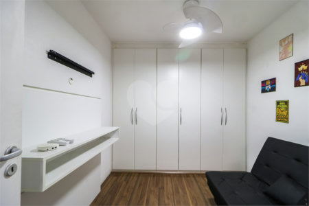 Casa à venda com 4 quartos, sendo 3 suítes, no condomínio Flower Garden Residence, São Paulo - SP
