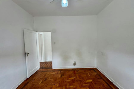 CASA AMPLA COM QUINTAL  150m² - 1.799.000,00 - Aparecida - Santos/SP