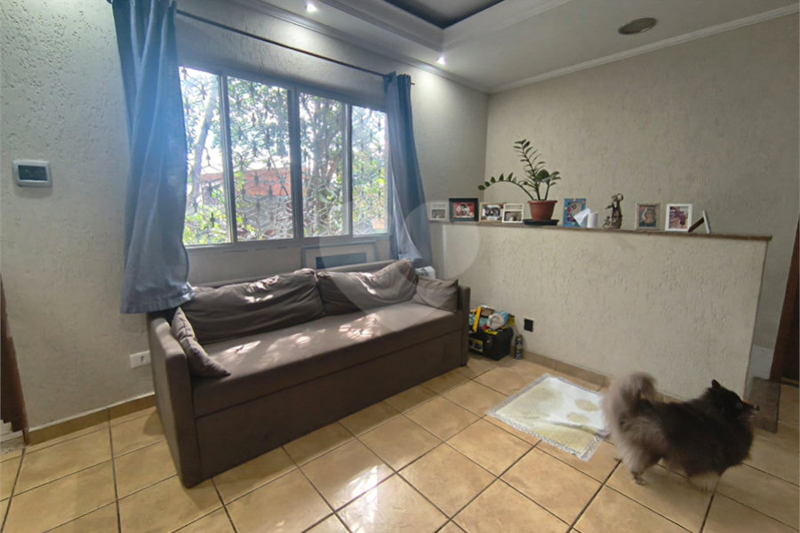 Sobrado à venda com 8 quartos, sendo 2 suítes, em Parada Inglesa, São Paulo, SP