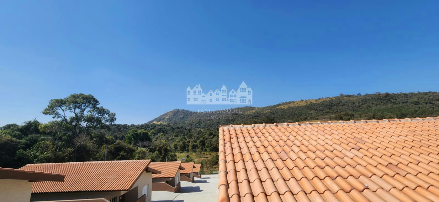 Casa à venda ou para alugar com 2 suítes no condomínio Serra Verde, Atibaia - SP