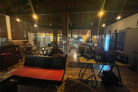 Sobrado à venda com 2 quartos, sendo 1 suíte, em Estância Balneária Hawai, Caraguatatuba, SP