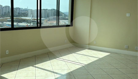 Apartamento à venda com 4 quartos, sendo 1 suíte, no Centro, Jundiaí, SP