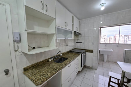 Apartamento à venda com 3 quartos, sendo 1 suíte,  em Indianópolis, São Paulo, SP