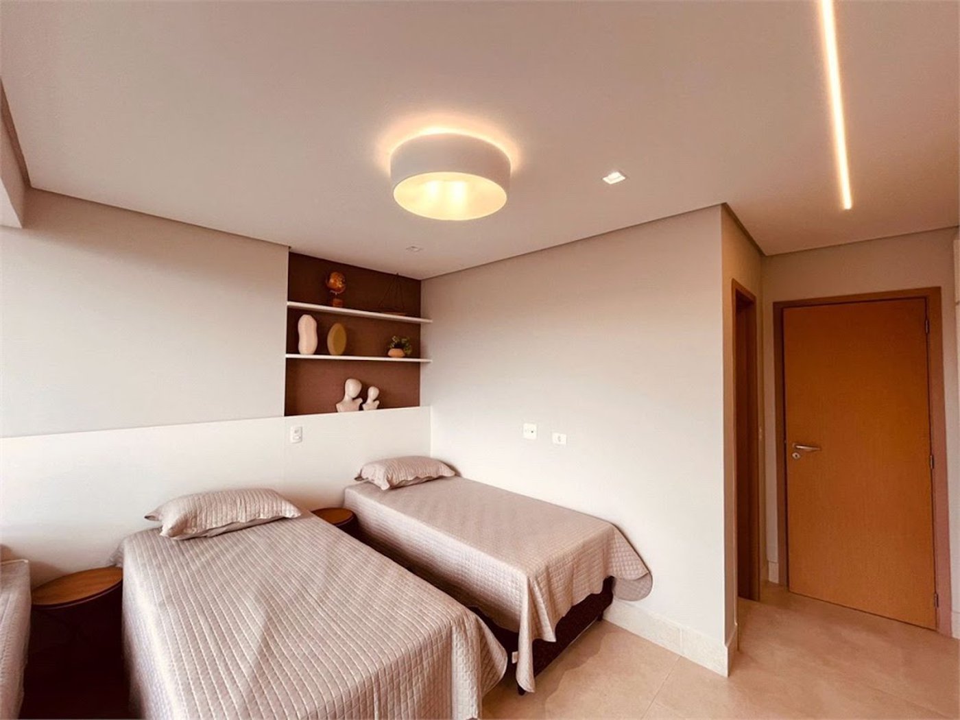 Apartamento com 3 dormitórios à venda, 285 m² por R$ 3.490.000,00 - Jardim Virginia - Guarujá/SP