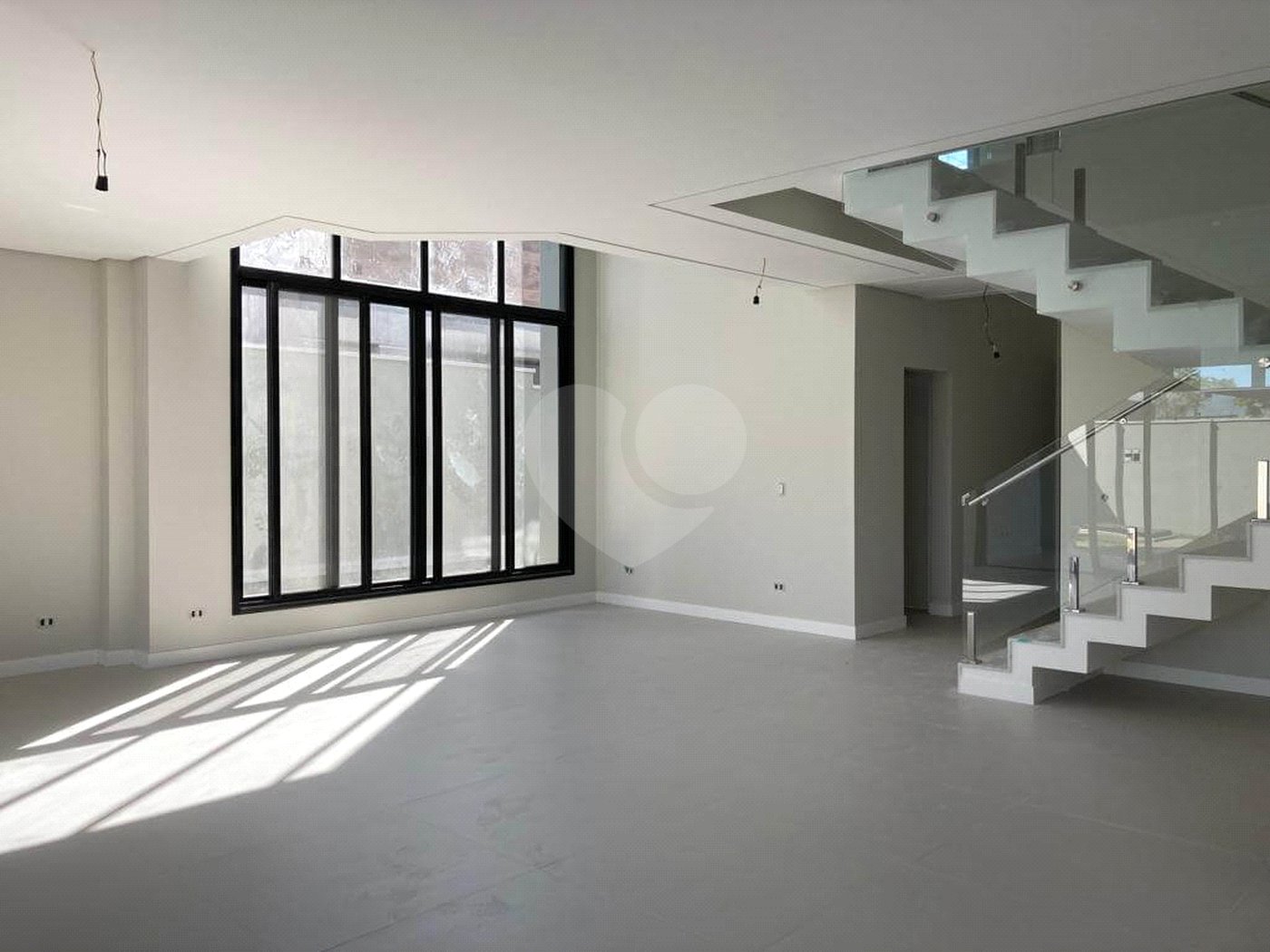 Casa à venda com 5 suítes no condomínio Alphaville 1, São José dos Campos - SP