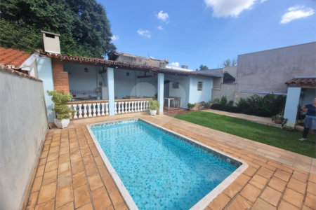 Casa à venda com 3 quartos no Centro, Vinhedo, SP
