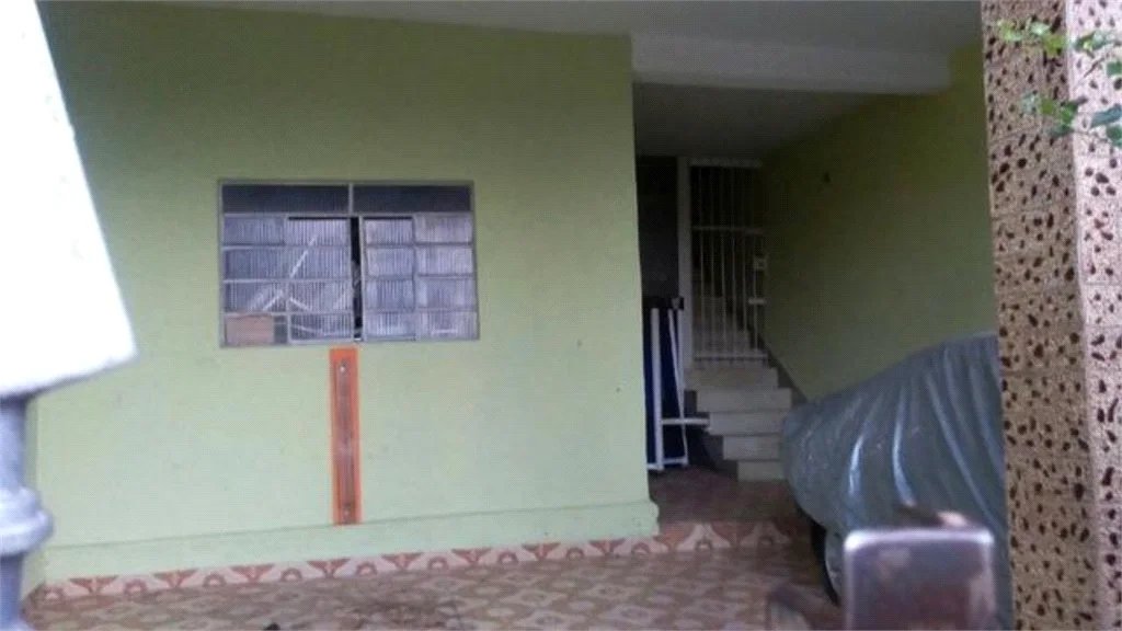 Sobrado à venda com 3 quartos em Jardim Rio Pequeno, São Paulo, SP