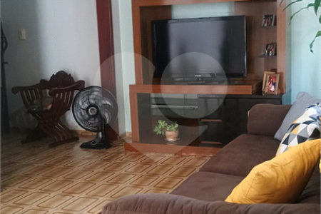 Casa à venda com 4 quartos em Santíssimo, Rio de Janeiro, RJ