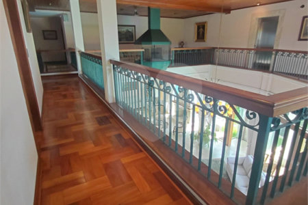 Casa à venda com 4 suítes no condomínio Ville Bourghese, São Paulo - SP