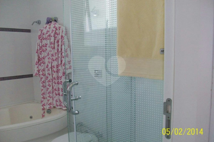 Casa em condomínio à venda com 4 suítes em Horto, São Paulo, SP