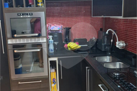Casa à venda com 3 quartos, sendo 1 suíte,  no condomínio Moradas do Horto, São Paulo - SP