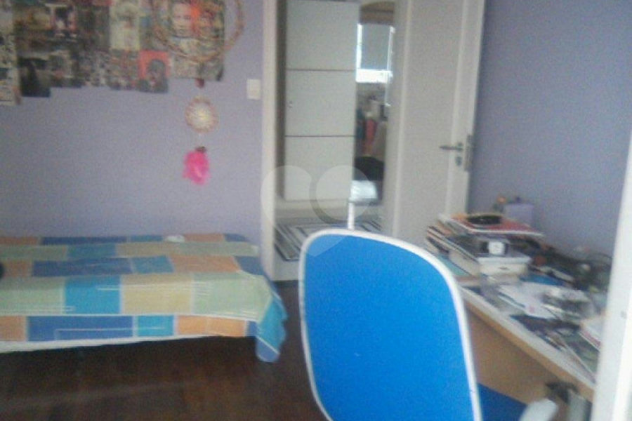 Sobrado à venda com 5 quartos, sendo 1 suíte, em Imirim, São Paulo, SP