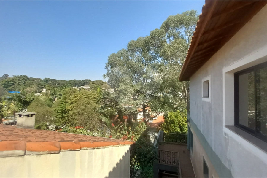 Sobrado à venda com 4 quartos, sendo 2 suítes, em Tremembé, São Paulo, SP