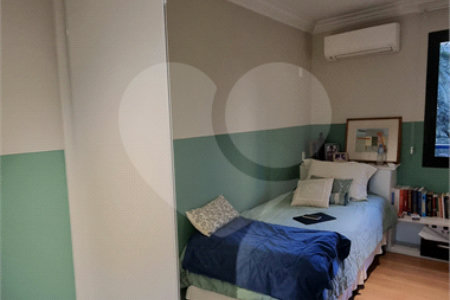 Apartamento à venda com 3 quartos, sendo 1 suíte,  em Brooklin Paulista, São Paulo, SP