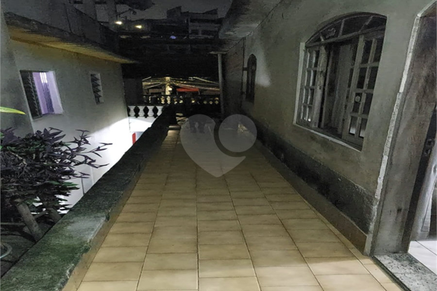 Sobrado à venda com 4 quartos no Brasilândia, São Paulo, SP
