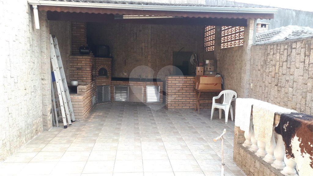 Casa à venda com 3 quartos, sendo 2 suítes,  em Vila Rosália, Guarulhos, SP