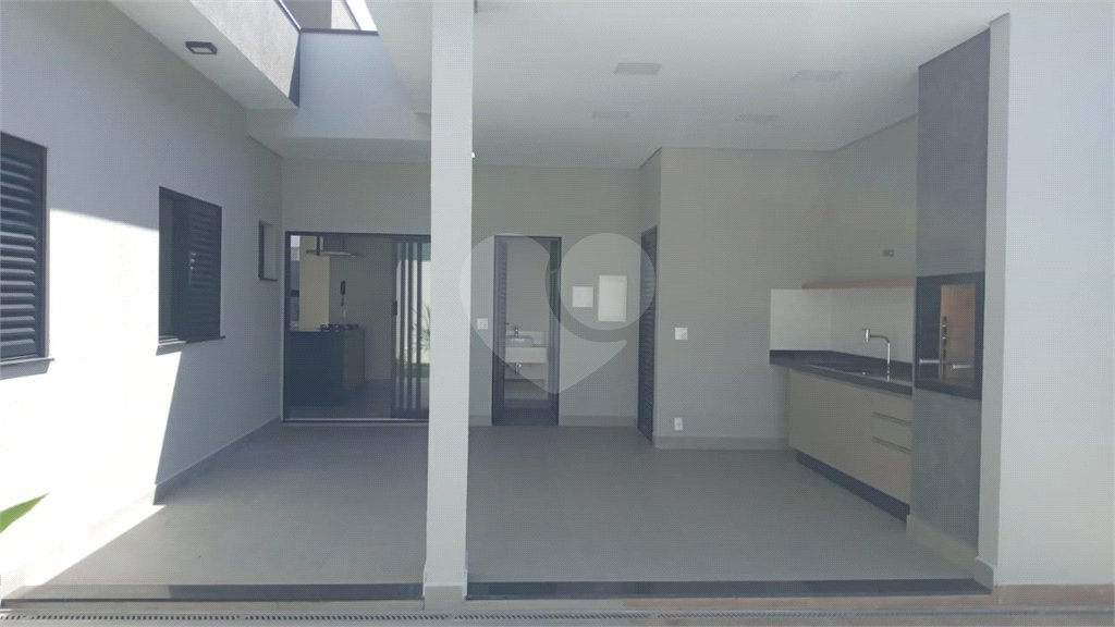 Casa à venda com 3 suítes no condomínio Jardim Residencial Dona Lucilla, Indaiatuba - SP