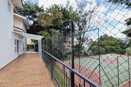 Casa à venda com 4 suítes no condomínio Jardim Vitória Régia, São Paulo - SP