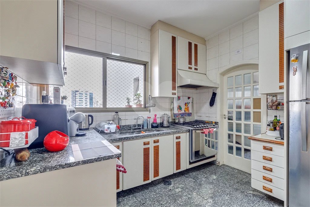 Apartamento à venda com 4 quartos, sendo 2 suítes, em Brooklin, São Paulo, SP