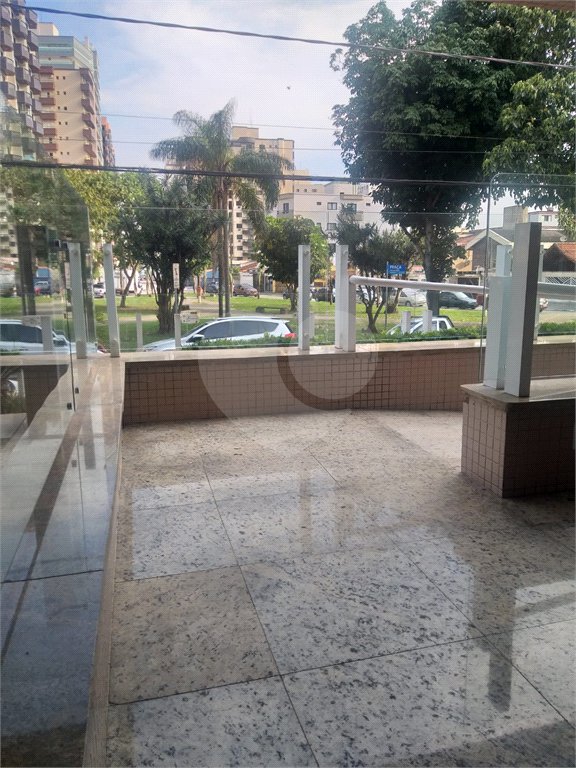 Apartamento à venda com 2 suítes em Guilhermina, Praia Grande, SP