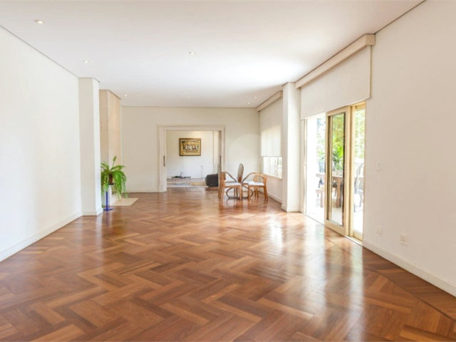 Apartamento à venda com 4 quartos, sendo 3 suítes,  em Tatuapé, São Paulo, SP
