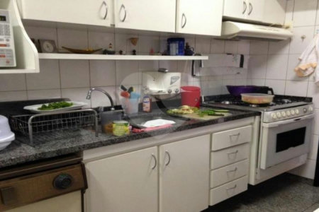 Apartamento à venda com 3 quartos, sendo 2 suítes, em Brooklin, São Paulo, SP
