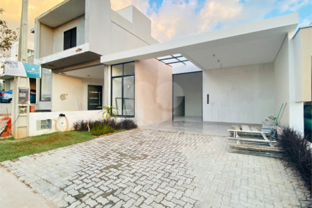 Casa à venda com 3 quartos, sendo 1 suíte, no condomínio Reserva Ipanema I, Sorocaba - SP