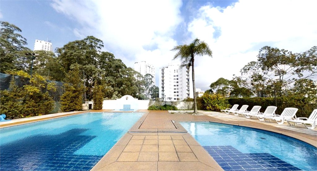 Apartamento à venda com 3 quartos, sendo 2 suítes, em Vila Suzana, São Paulo, SP