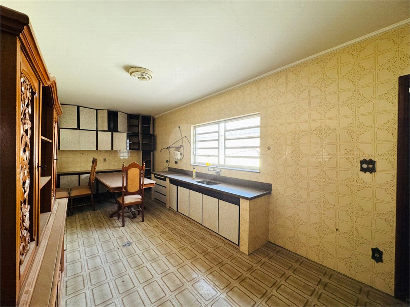 Casa à venda com 4 quartos, sendo 2 suítes,  em Vila Galvão, Guarulhos, SP