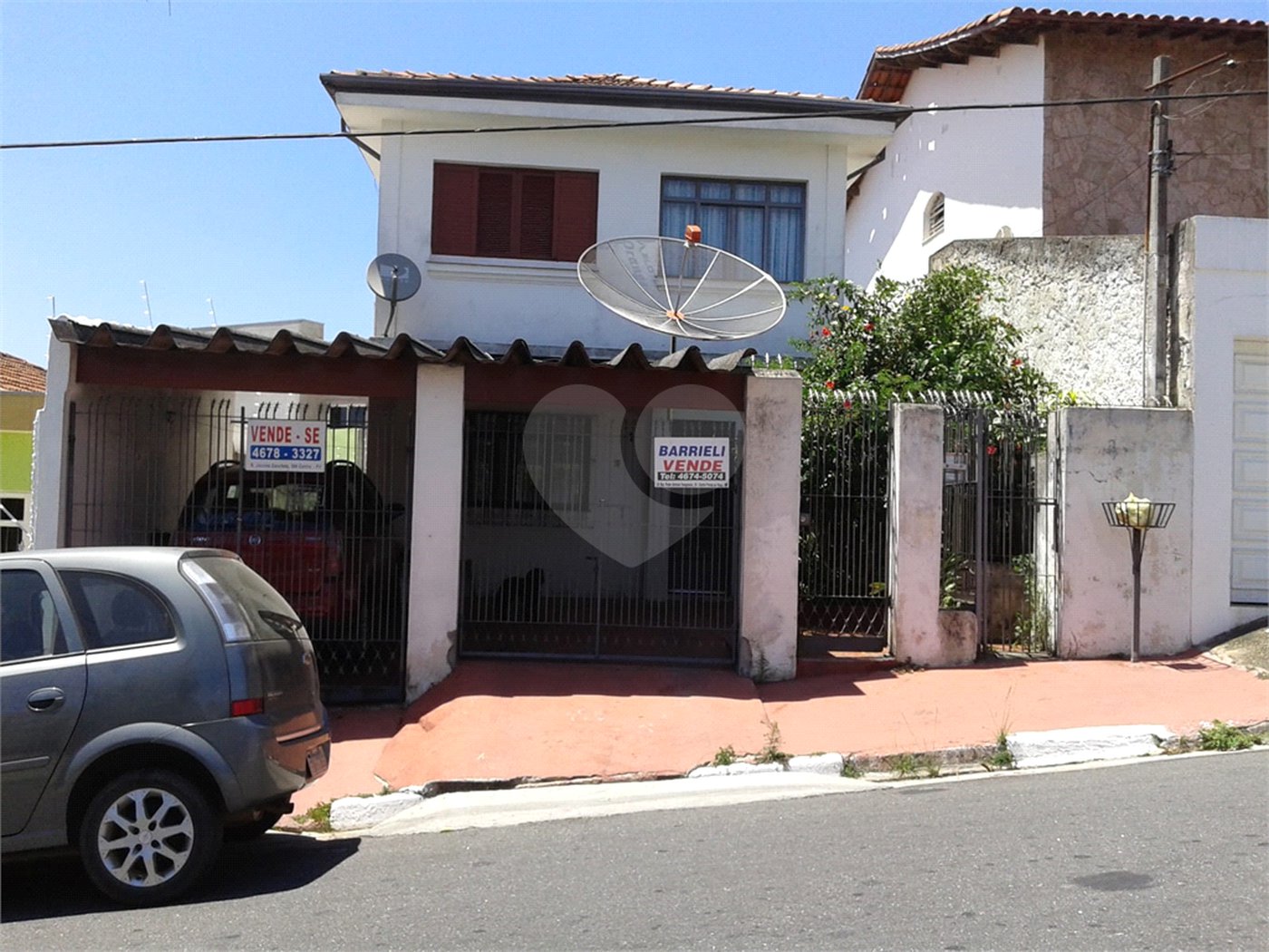 Sobrado à venda com 3 quartos em Vila Romanópolis, Ferraz de Vasconcelos, SP