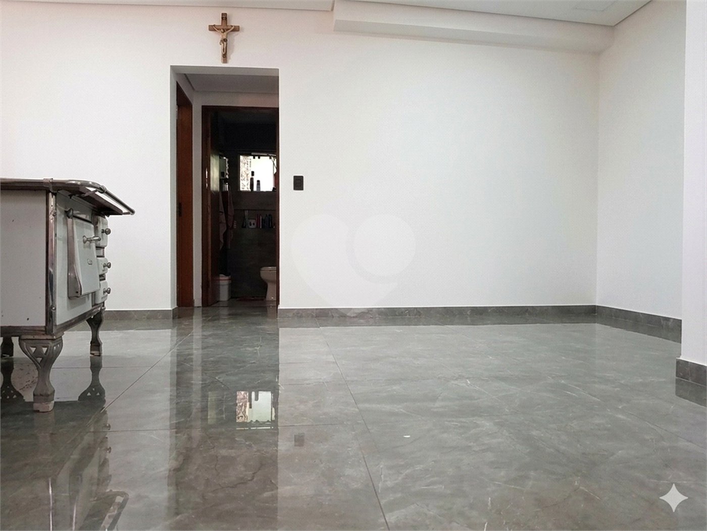 Casa à venda com 3 quartos, sendo 1 suíte, em Prinstrop, Gramado, RS