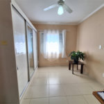 Casa à venda com 4 quartos, sendo 1 suíte, em Santa Cândida, Vinhedo, SP