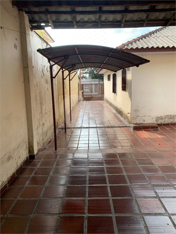 Sobrado à venda com 3 quartos no Brasilândia, São Paulo, SP