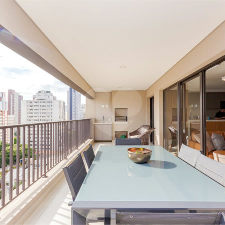 Apartamento à Venda na Vila Mariana com 163m², 3 Suítes e Varanda Gourmet