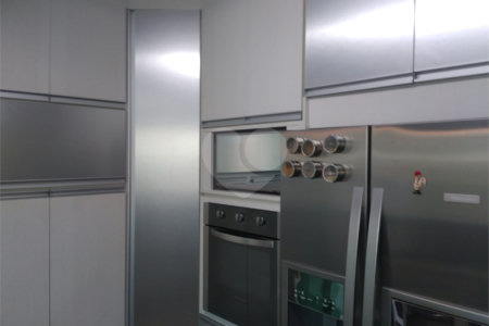 Sobrado à venda com 3 quartos, sendo 1 suíte, em Vila Mazzei, São Paulo, SP