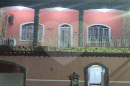 Casa à venda com 5 quartos, sendo 2 suítes, em Campo Grande, Rio de Janeiro, RJ