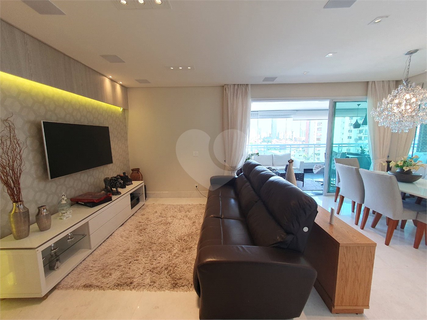 Apartamento à venda com 4 quartos, sendo 3 suítes, em Vila Santo Estevão, São Paulo, SP