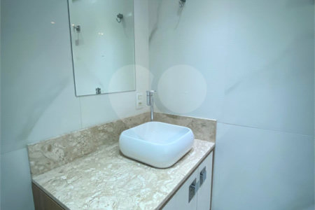 Apartamento à venda com 3 quartos, sendo 1 suíte, em Campo Grande, Rio de Janeiro, RJ